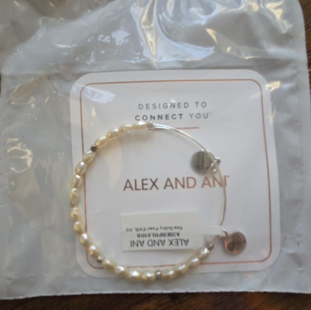 New Alex and Ani Sea Sultry Pearl silver